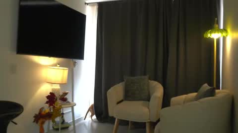 Andrea online show from 11.23.25