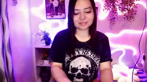 Snapshot of kendall_snow chatting on 07.07.26 kendall_snow online show from 07.07.26