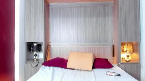 Snapshot of kendallrosse1 chatting on 01.14.25 Kendal online show from 01.14.25