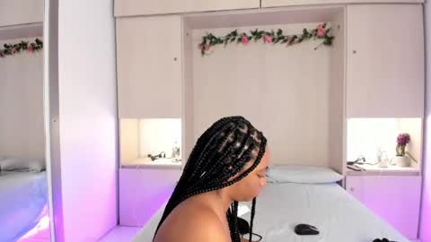 Snapshot of kendallrosse1 chatting on 04.24.26 Kendal online show from 04.24.26
