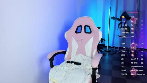 Kendall online show from 04.14.26