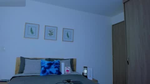 kendel_dimitri online show from 11.26.25