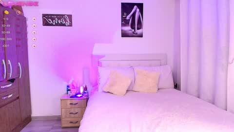 Snapshot of kendra_jhonson chatting on 01.11.25 sweet kendra online show from 01.11.25