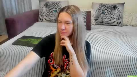 Snapshot of kendra_xx_ chatting on 06.09.26 Kendra online show from 06.09.26