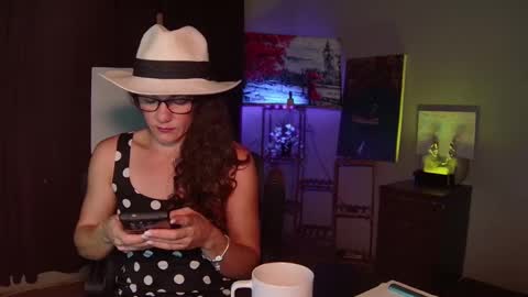 Snapshot of kendracam69 chatting on 09.22.25 Kendra online show from 09.22.25