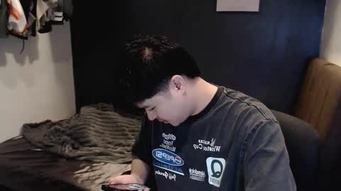 Snapshot of kenhotline911 chatting on 11.28.25 ken online show from 11.28.25