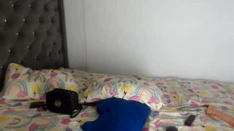 kenia_nihiara online show from 07.12.26