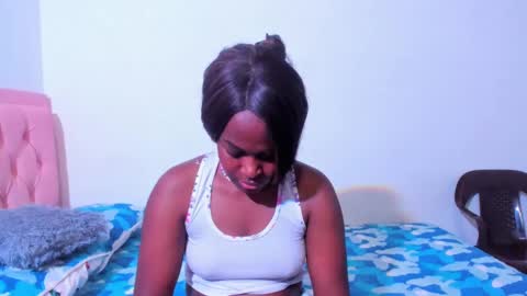 Kenia online show from 10.30.25