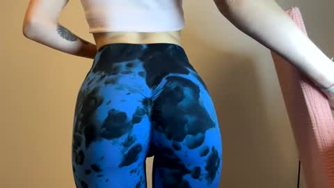 Snapshot of kennasoft chatting on 01.18.25 Kenna next time online - 2nd of Dec online show from 01.18.25