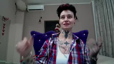 Snapshot of kennyvibe chatting on 05.07.26 kennyvibe online show from 05.07.26