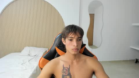 Snapshot of kenshi_roa chatting on 06.06.26 kenshi_roa online show from 06.06.26