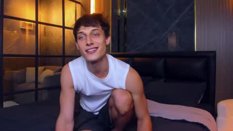 Snapshot of kenter_parker chatting on 06.20.26 Peter online show from 06.20.26