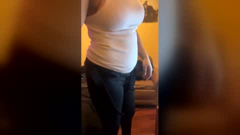 Snapshot of kenya803 chatting on 12.15.25 kenya803 online show from 12.15.25