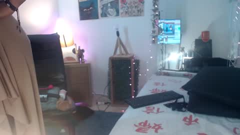 Snapshot of kenya_agux chatting on 01.05.25 CHOQUITO online show from 01.05.25