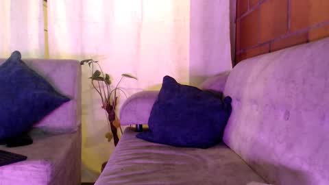 Snapshot of kenya_agux chatting on 02.16.25 CHOQUITO online show from 02.16.25