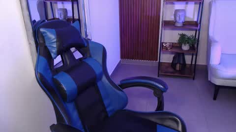 Kenya Buhle online show from 12.15.25