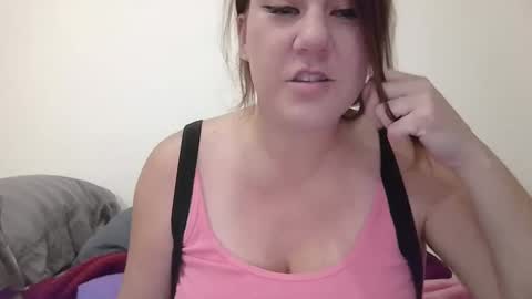 Snapshot of kenzbenz chatting on 02.23.25 KenzBenz online show from 02.23.25