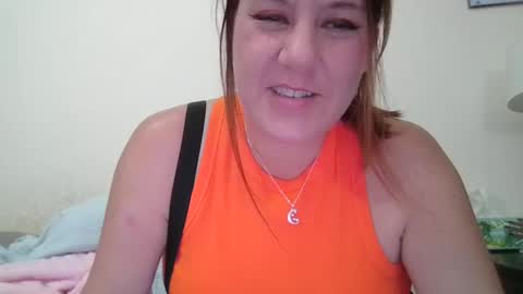 Snapshot of kenzbenz chatting on 10.23.25 KenzBenz online show from 10.23.25