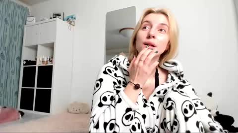 Kenzie online show from 01.18.25