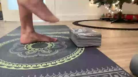 Snapshot of kenzkissah chatting on 11.26.25 kenzkissah online show from 11.26.25