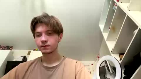 Snapshot of kero180 chatting on 02.20.25 Kero online show from 02.20.25