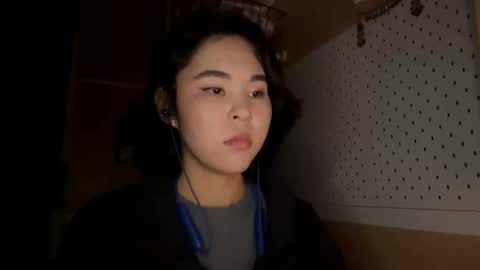 Jenny  online show from 04.17.26