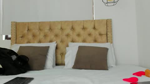 Kery Hillson online show from 09.22.25