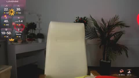 Snapshot of ketrin_n_ chatting on 10.31.25 Ketrin online show from 10.31.25