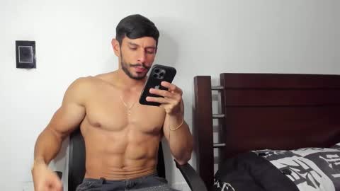 kevin_malone22 online show from 12.19.25