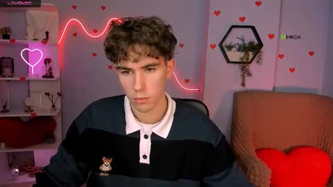 Snapshot of kevin_nix_ chatting on 02.10.26 kevin_nix_ online show from 02.10.26