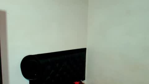 Snapshot of kevinkewma chatting on 05.01.26 kevinkewma online show from 05.01.26