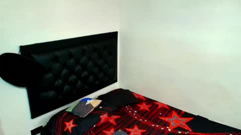 Snapshot of kevinkewma chatting on 05.02.26 kevinkewma online show from 05.02.26