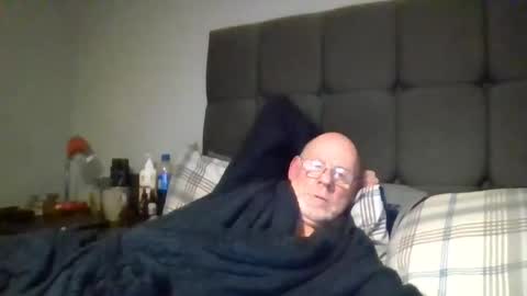 kevlooking4sez online show from 12.19.25