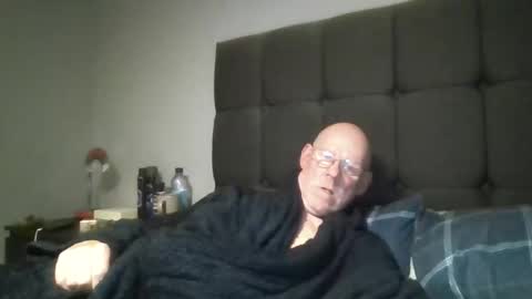kevlooking4sez online show from 05.02.26