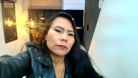 KEYLA BRUNETTE online show from 04.27.26