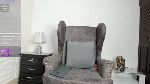 Snapshot of keyla_milf chatting on 12.26.24 Keila Milf online show from 12.26.24