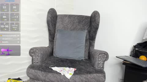 Snapshot of keyla_milf chatting on 01.15.25 Keila Milf online show from 01.15.25