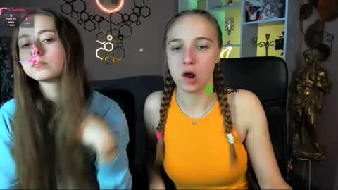 Snapshot of keylas_moan chatting on 10.17.25 Keylas online show from 10.17.25