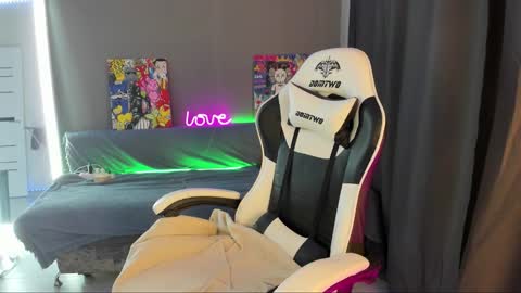 Keyli online show from 10.03.25