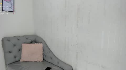 Snapshot of keylly_cute chatting on 06.16.26 keylly online show from 06.16.26