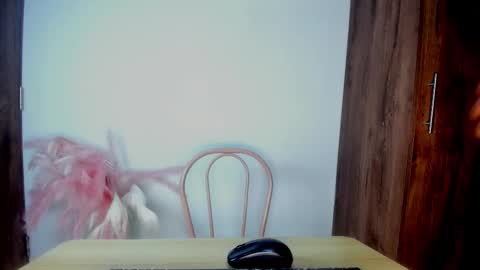 khate_smith online show from 10.12.25