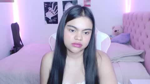 Snapshot of khaterin_26 chatting on 12.01.25 khaterin_26 online show from 12.01.25