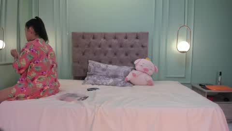 Snapshot of khaterine_hot_1 chatting on 02.17.25 Kathe Hot online show from 02.17.25