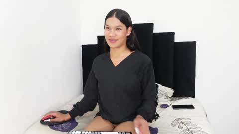 Khloe online show from 02.25.25