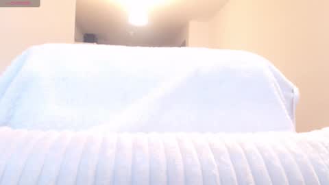 Snapshot of khloe_star chatting on 02.12.25 Khloe online show from 02.12.25