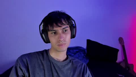 khozler_ online show from 02.04.25