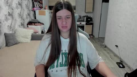 Snapshot of kianna_dior_ chatting on 11.13.25 kianna_dior_ online show from 11.13.25