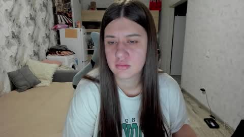 Snapshot of kianna_dior_ chatting on 11.16.25 kianna_dior_ online show from 11.16.25