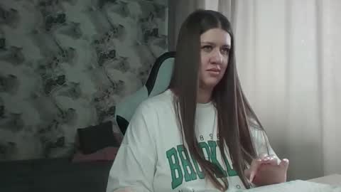 kianna_dior_ online show from 03.07.26