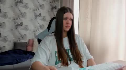 Snapshot of kianna_dior_ chatting on 04.19.26 kianna_dior_ online show from 04.19.26
